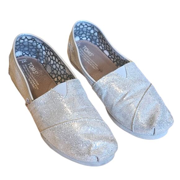 TOMS Silver Sparkle Glitter Flats Slip On Shoes Size 7 - Picture 2 of 9